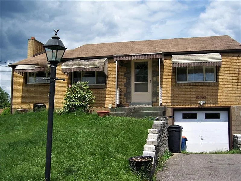 210 McChain Rd photo 1