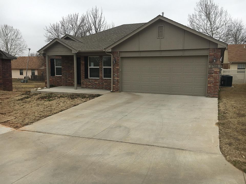 2708 S Narcissus Place