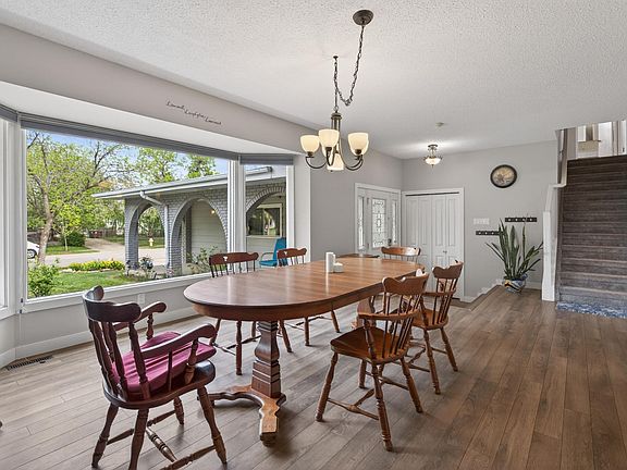 4th image of 10 Abbey Cres