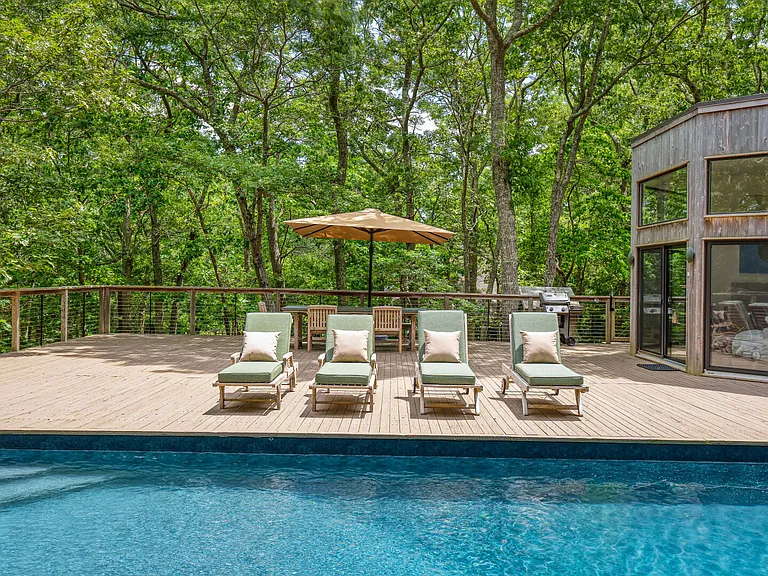 157 Talmage Farm Ln — Photo 3