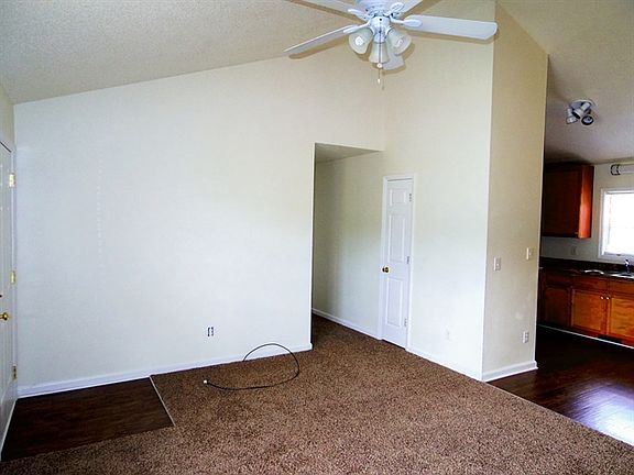 2nd image of 181 Clearwater Dr