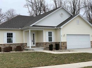 68 Poplar St, Warsaw, IN 46582