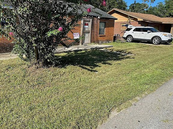 3rd image of 315 J C Killingsworth Dr