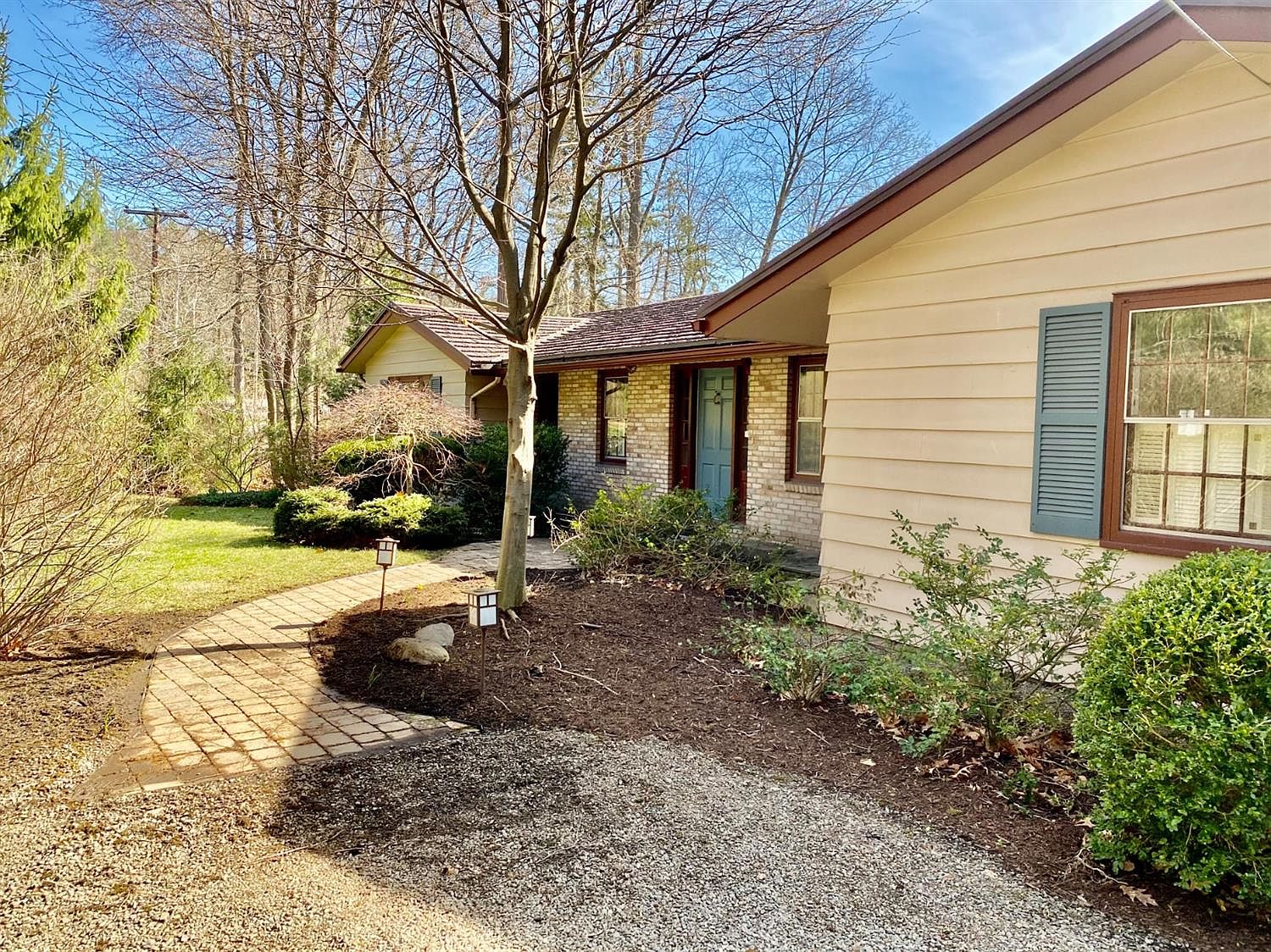 102 Corson Pl Ithaca Ny 14850 Zillow