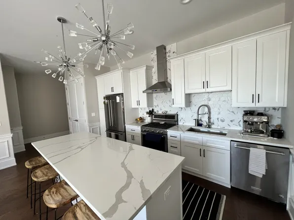 4041 N Elston Ave #4, Chicago, IL 60618