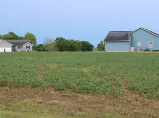19 Green Acres St, Shelbyville, IL 62565