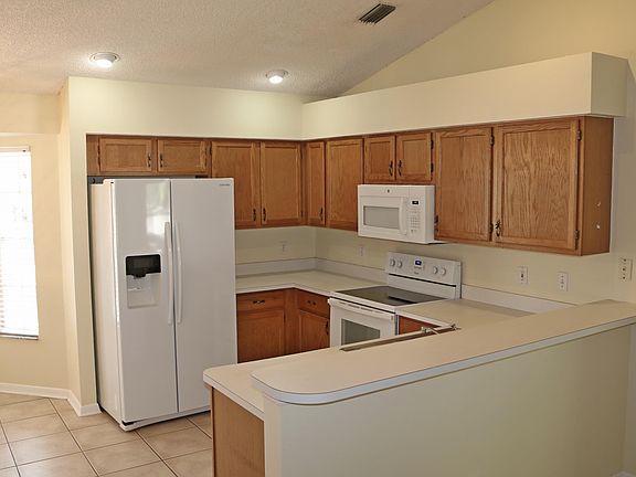 4th image of 3217 Brentwood Ln