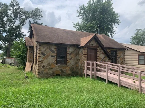 4230 Spradling Ave, Fort Smith, AR 72904