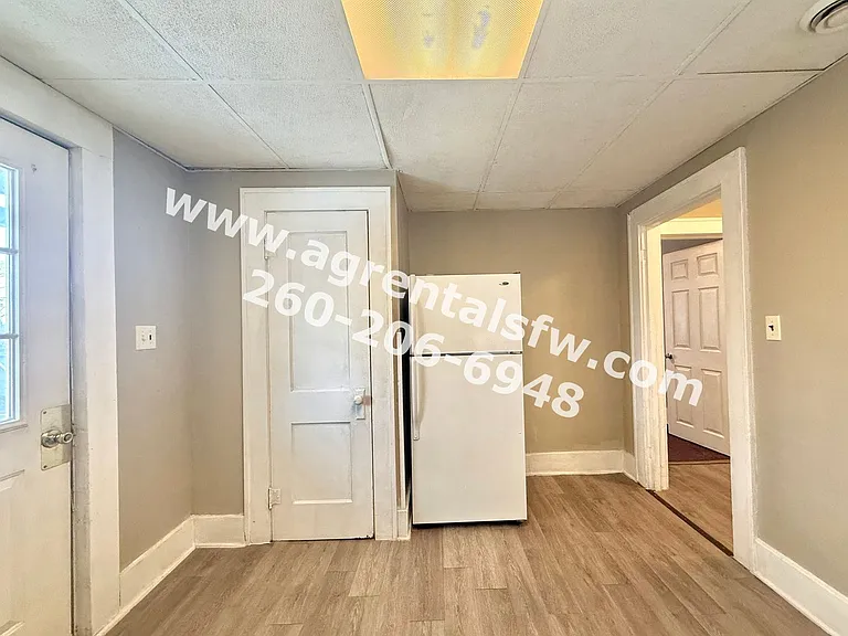 209 S West St — Photo 6
