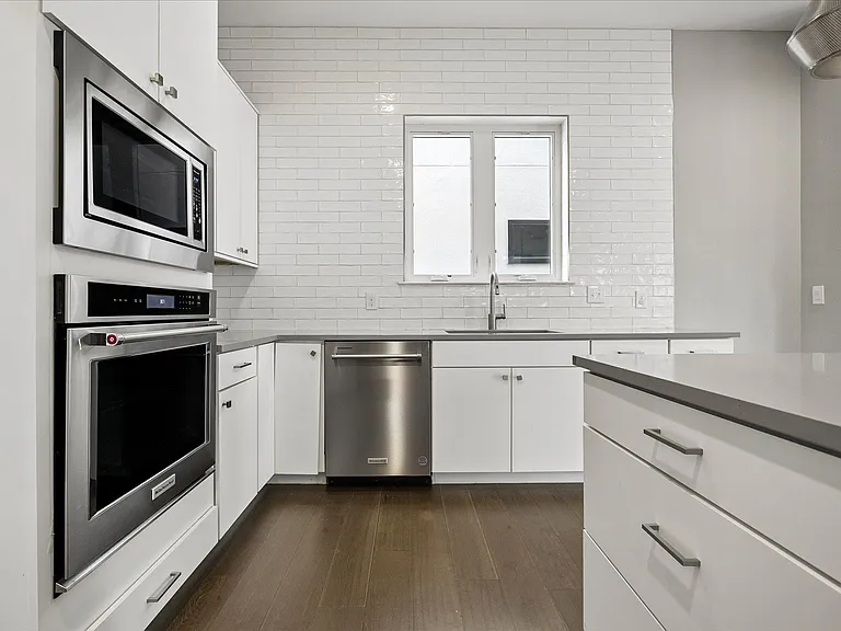 5006 Pecan Springs Rd #6 — Photo 14