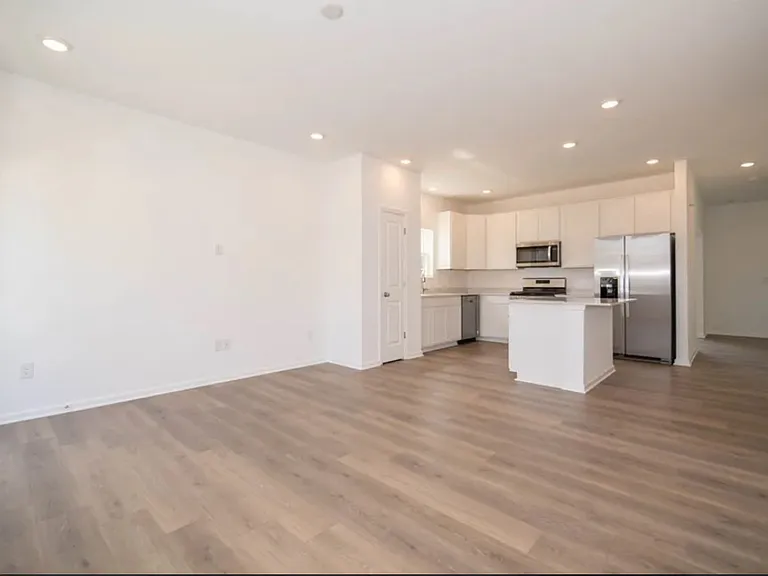 6213 Rhinecliff Dr — Photo 14