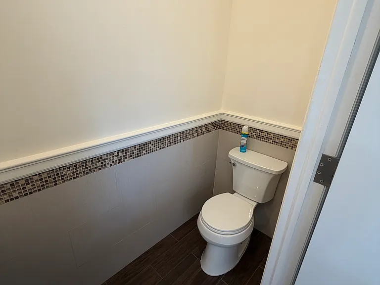 1739 Stillwell Ave #B — Photo 3