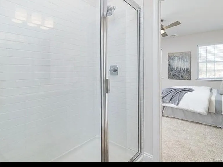 1430 Academy St — Photo 12