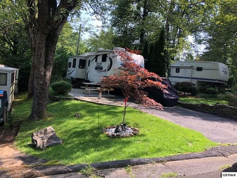 1st image of 4229 E East Pkwy