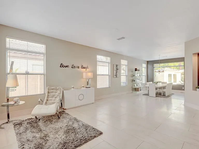 9593 Verneda Ct — Photo 14