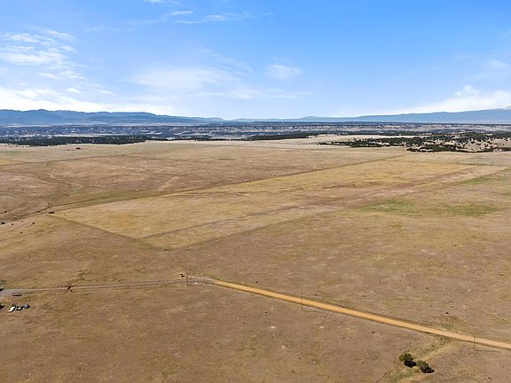 3rd image of Mule Deer Dr