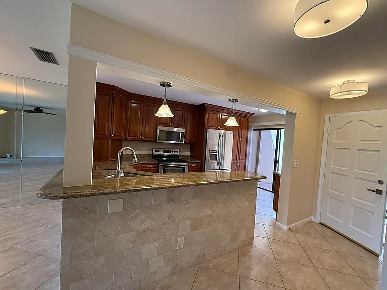 717 Windermere Way — Photo 6