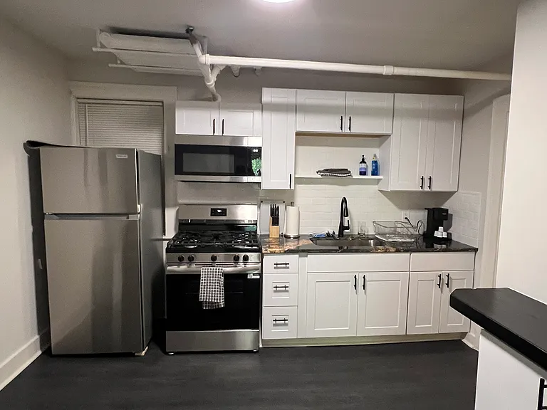 2617 Euclid Heights Blvd #7 — Photo 3