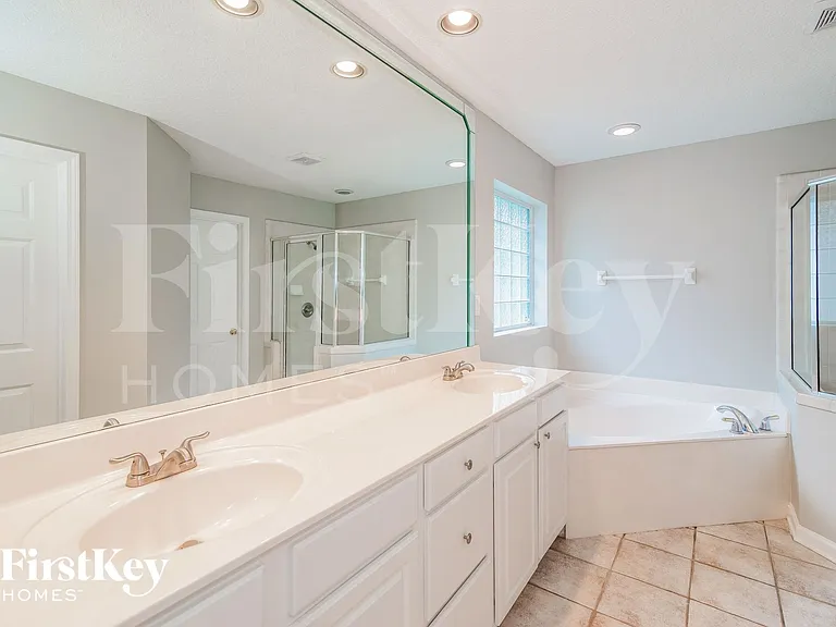 528 Millhouse Ln — Photo 10