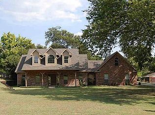 814 Smith Ln, Seagoville, TX 75159