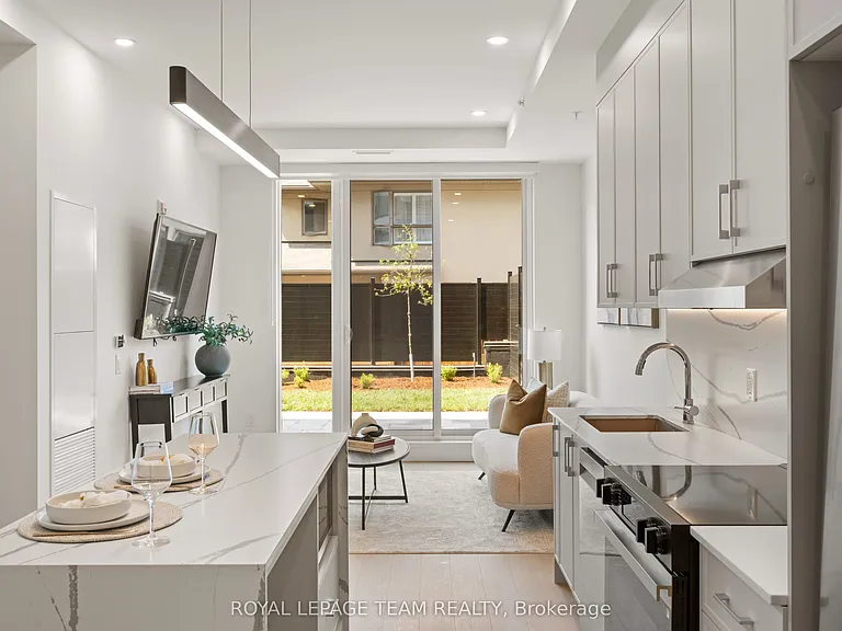 398 Roosevelt Ave #105 — Photo 2