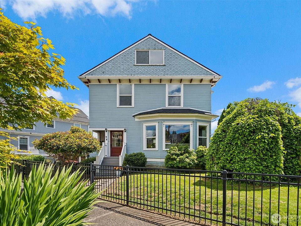 1st image of 209 E 8th Street