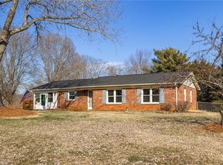 101 Kingstree Rd, King, NC 27021