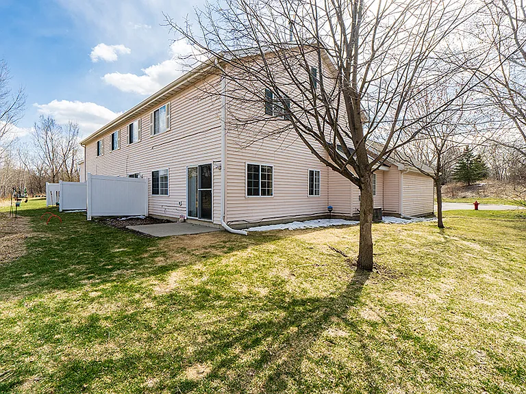 Deer Ridge Townhomes — Photo 12