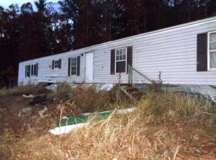 560 Cherokee Ln, Taylorsville, NC 28681