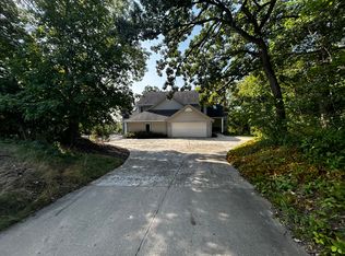 N75W28509 County Road Vv, Hartland, WI 53029