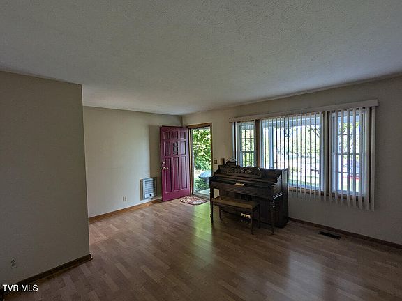 2nd image of 329 Kay Ave