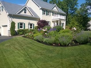 10 Brundrett Ave, Andover, MA 01810