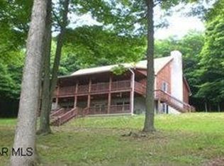 4043 Milligans Cove Rd, Manns Choice, PA 15550