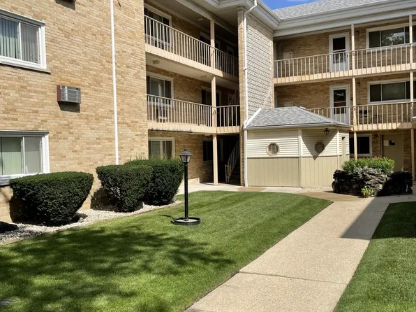 7206 W Wellington Ave APT 2F, Chicago, IL 60707