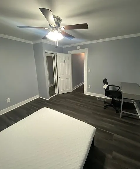 220 Bassett St #11 — Photo 5
