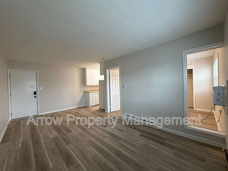 141 N 4th St #2 — Photo 5