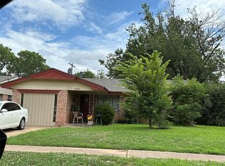 3040 Overland Dr, Del City, OK 73115