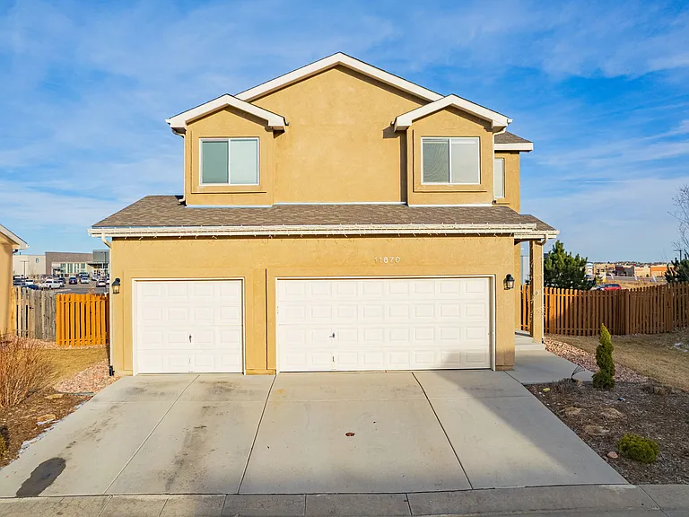 11670 Farnese Hts — Photo 41