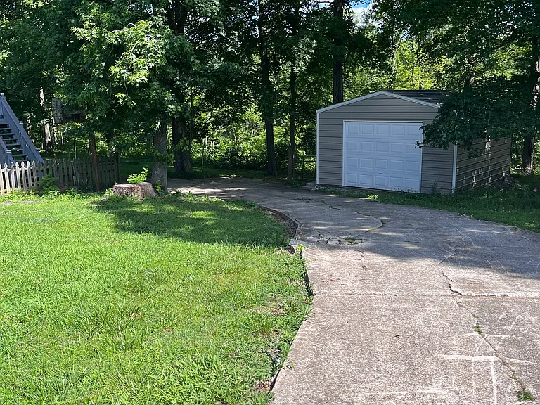 4700 Crofton Fruithill Rd — Photo 38