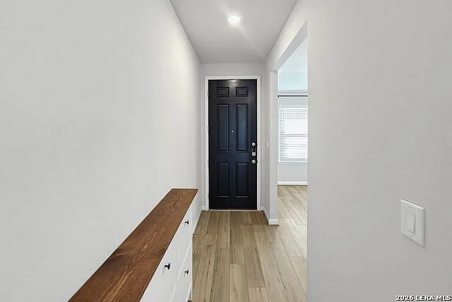 4 bed, 3.0 bath, 1988 sqft, $2,200 — Photo 3