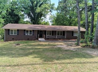 524 Rowland Rd, Stone Mountain, GA 30083