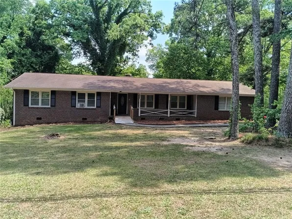 524 Rowland Rd, Stone Mountain, GA 30083