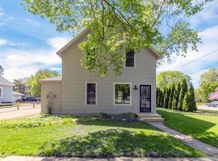 200 S Elm St, Belle Plaine, MN 56011