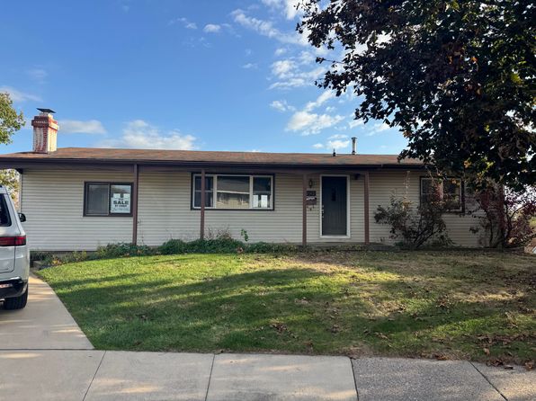 2562 Rosewood Dr