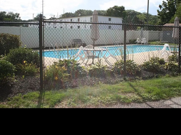 43 Colony Rd #2A — Photo 1