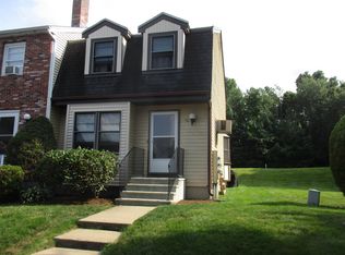 135 Forrest St APT 16, Plaistow, NH 03865