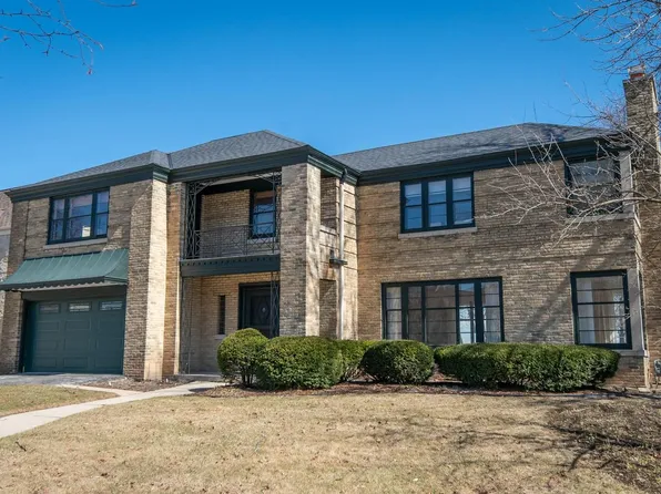 5626 North Shore DRIVE, Whitefish Bay, WI 53217