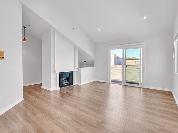 2nd image of 119 E Beach Ave
