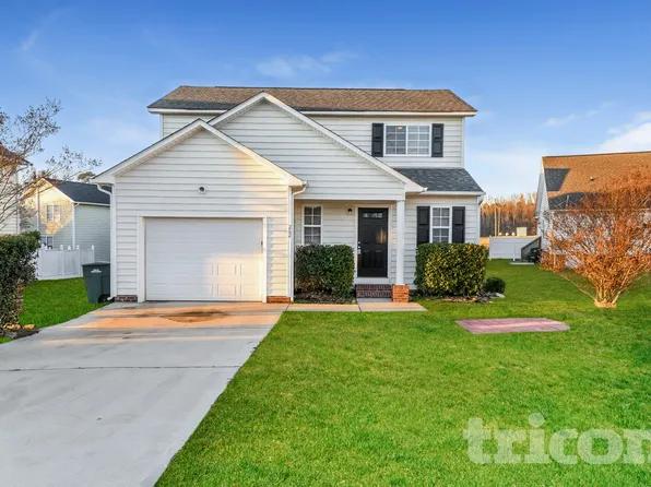 262 Santee Cir, Fuquay Varina, NC 27526
