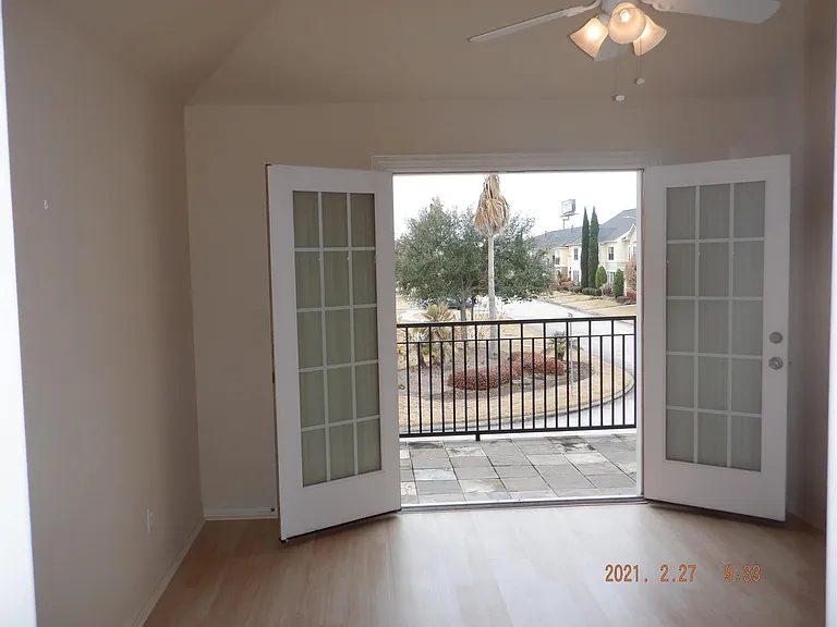 1903 Spring Cedar Ln — Photo 15